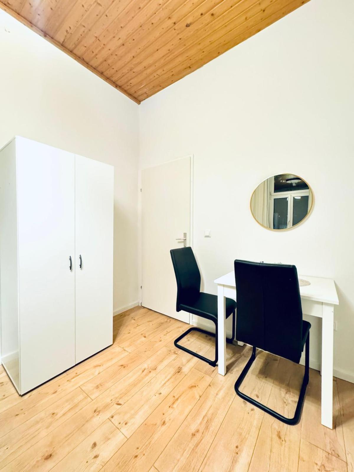 Convenient 4br Shared For 11p, 10 Min To Atzgersdorf Wien