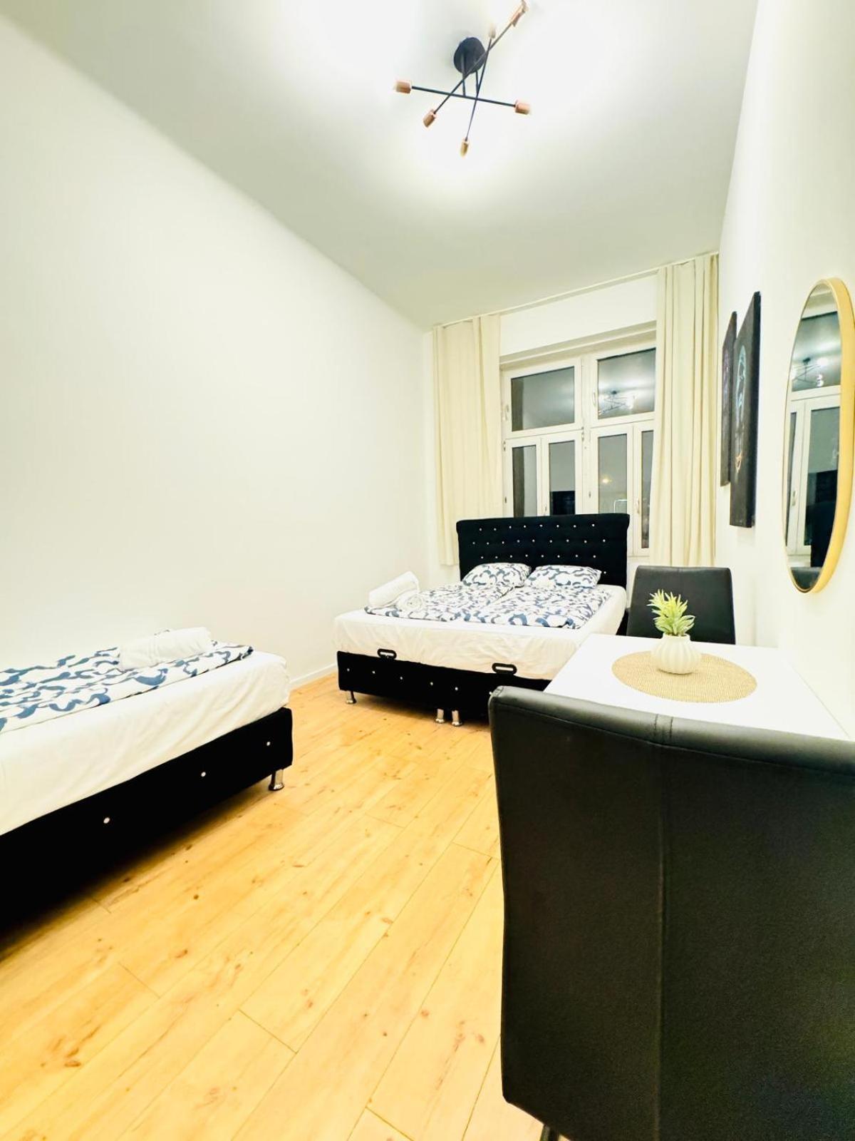 Convenient 4br Shared For 11p, 10 Min To Atzgersdorf Apartment Vienna